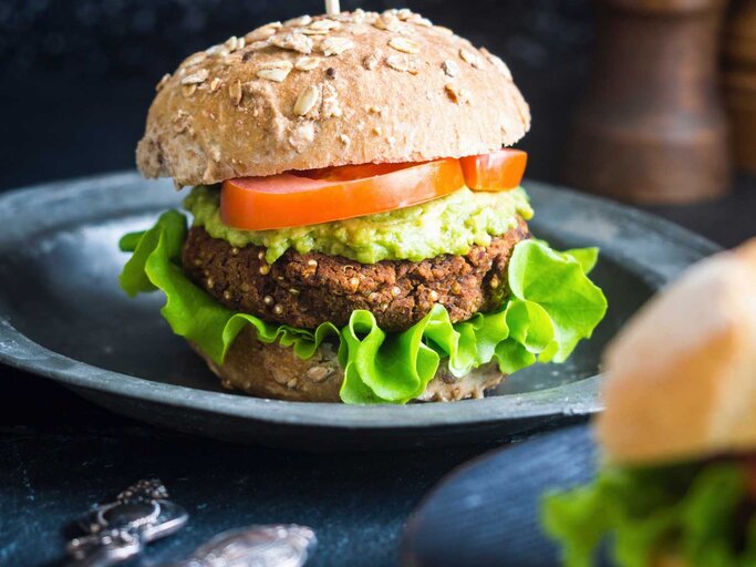 Kidneybohnen Burger | © Getty Images/Image Professionals GmbH