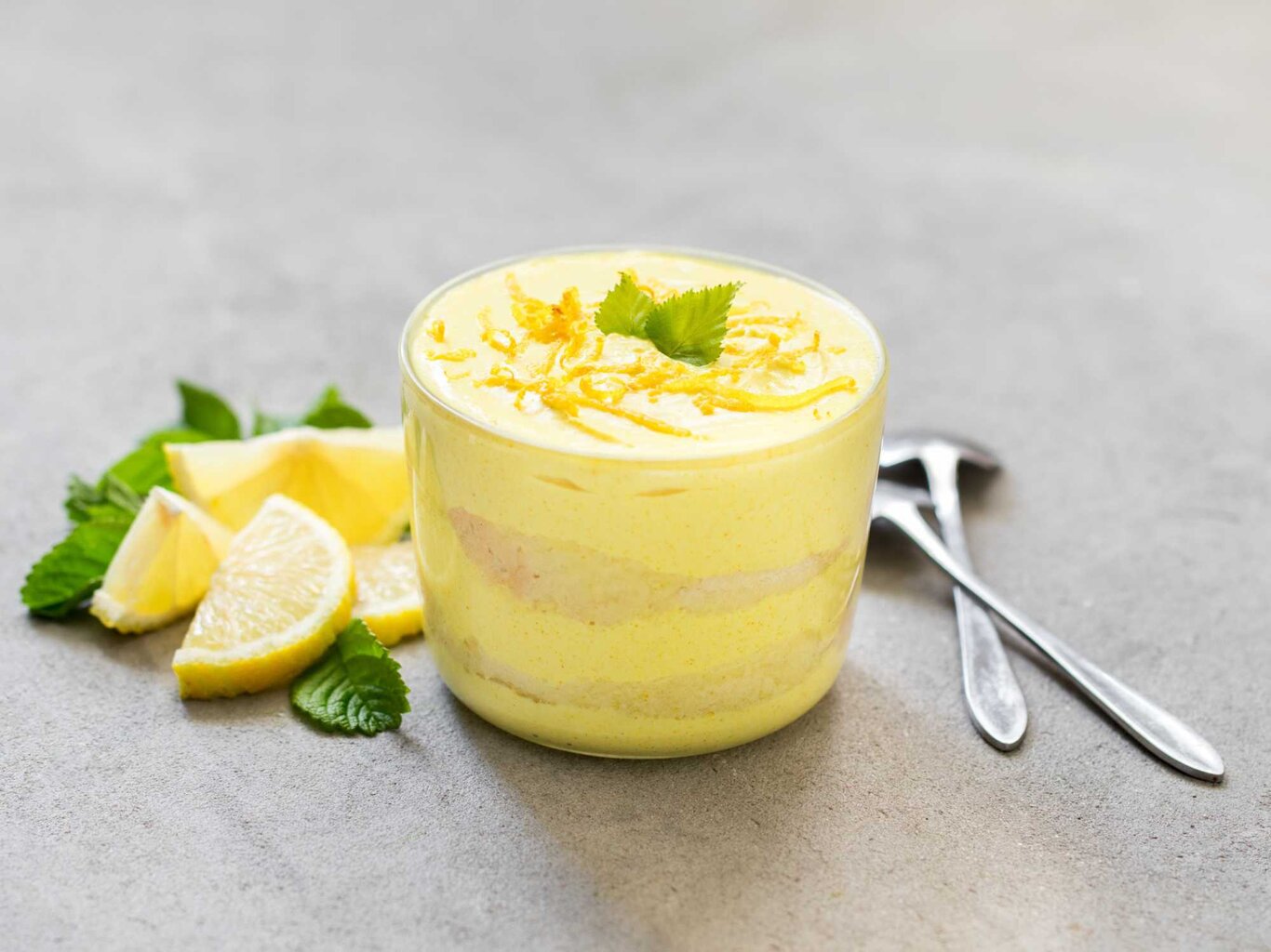Unfassbar cremig und locker leicht: Erfrischendes Zitronen-Tiramisu