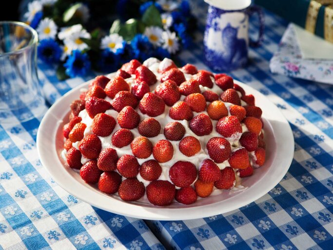 Schwedische Erdbeertorte | © Getty Images/Johner Images