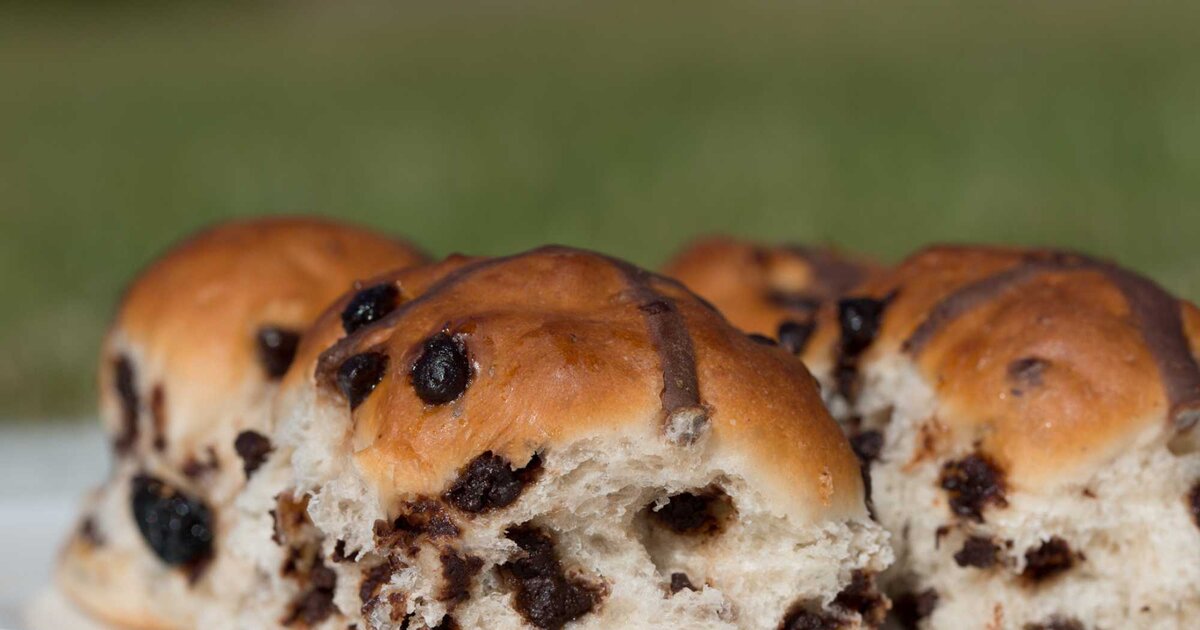 Süße Frühstücksidee: Fluffige Schoko-Quark-Brötchen