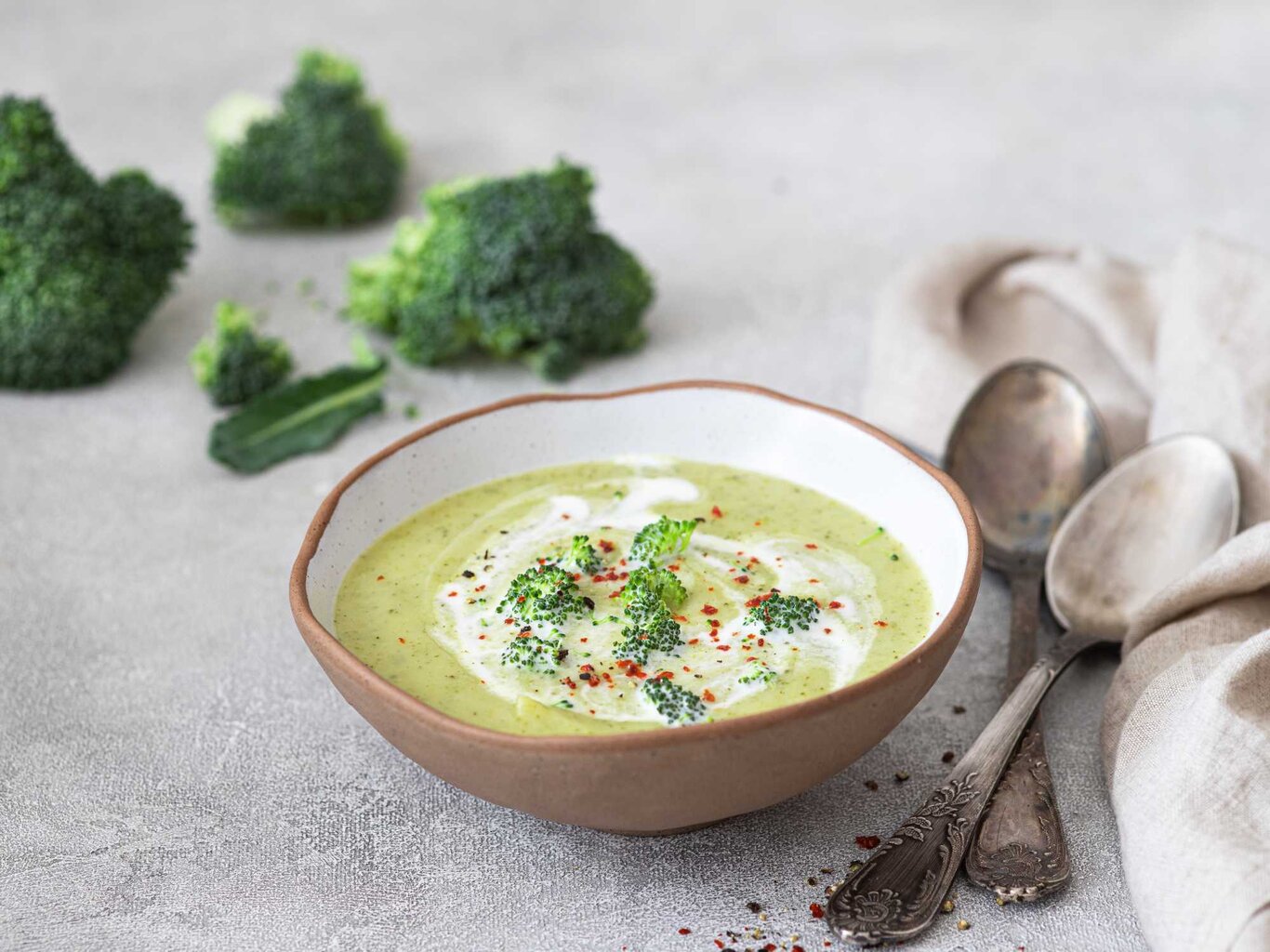 Perfekte Herbstmahlzeit: Cremige Brokkoli-Kartoffelsuppe