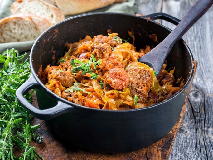 Echtes Wohlfühlessen aus Polen: Deftiger Sauerkraut-Eintopf