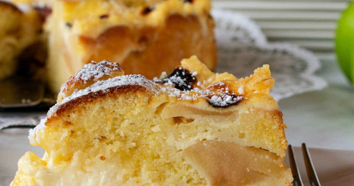 Herbstlicher Kuchengenuss: Saftiger Apfelrahmkuchen
