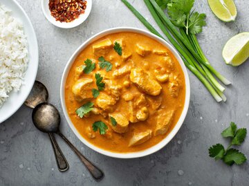 Hähnchen Curry | © Adobe Stock/fahrwasser