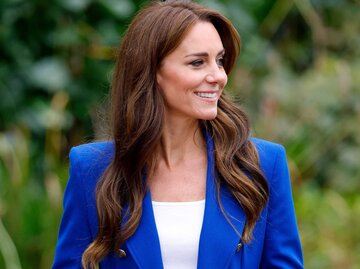 Prinzessin Kate mit einem blauen Blazer. | © Getty Images/Max Mumby