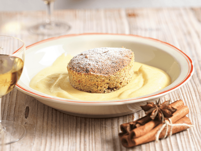 Gewürzsoufflé mit Weinbrand-Sabayon | © EISENHUT & MAYER/BRANDSTAETTER VERLAG