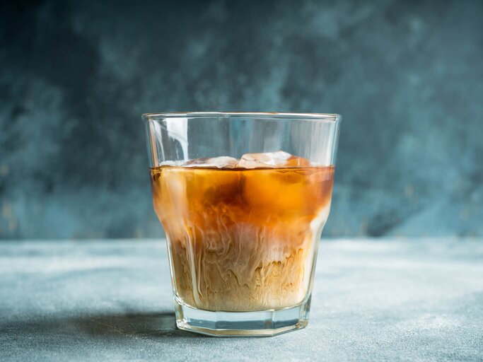 Cocktail Rezepte: White Russian | © Getty Images / Mindstyle