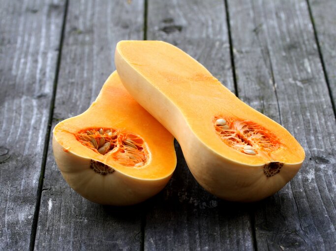 Butternut Kürbis | © gettyimages.de /  Zsuzsanna Békefi