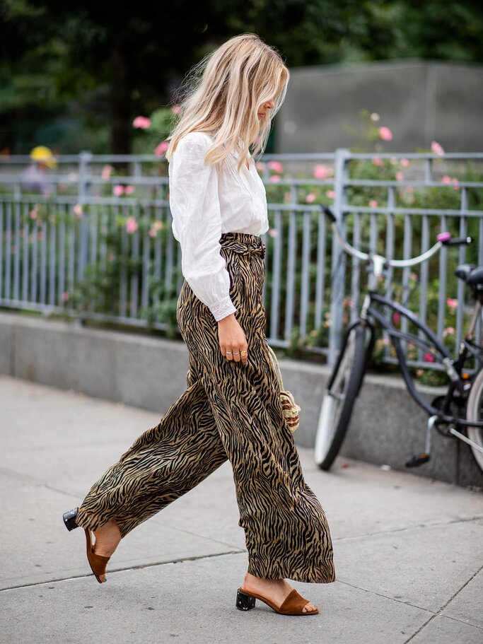 Streetstyle mit Animal Print | © Getty Images | Christian Vierig