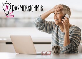 Frau fasst sich an den Kopf, weil sie was vergessen hat