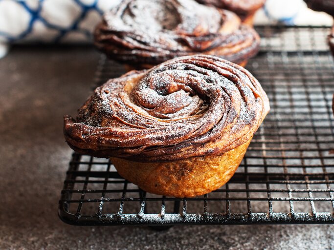 Cruffins - Mischung aus Croissant und Muffins | © Getty Images/Galiyah Assan