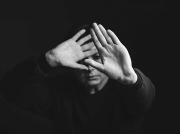 Psychische Gewalt in der Beziehung erleben Frauen häufiger als Männer | © Adobe Stock/erika8213