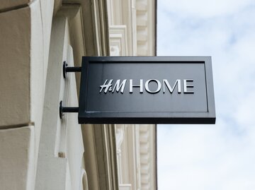 H&M Home Shop Logo | © AdobeStock/Dennis